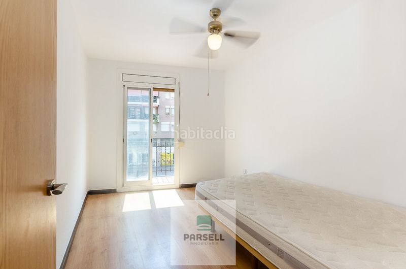 Foto fdde937b-ef08-4801-9191-bb532a1a7388. Pis a El Camp de l´Arpa del Clot Barcelona