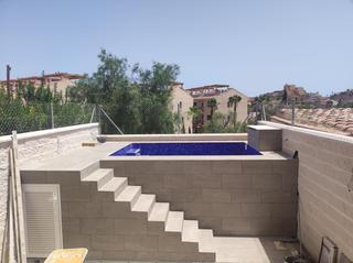 Piano terra in Los Collados-Los Geraneos. Vivienda totalmente reformada con piscina privada