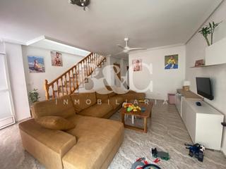 Dreistöckige Wohnung in Casco Antiguo. Departamento triplex zona águilas