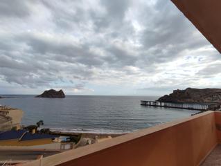 Casa aparellada a Los Collados-Los Geraneos. Pareado con vistas al mar en el hornillo