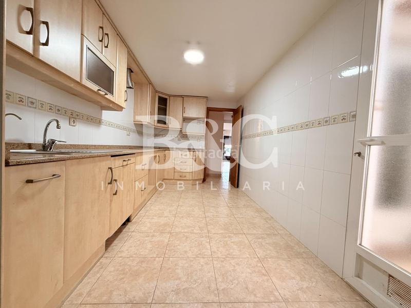 Foto f0072107-2183-465d-bb57-b66506aa49a7. Casa adossada amb calefacció aparcament a Águilas