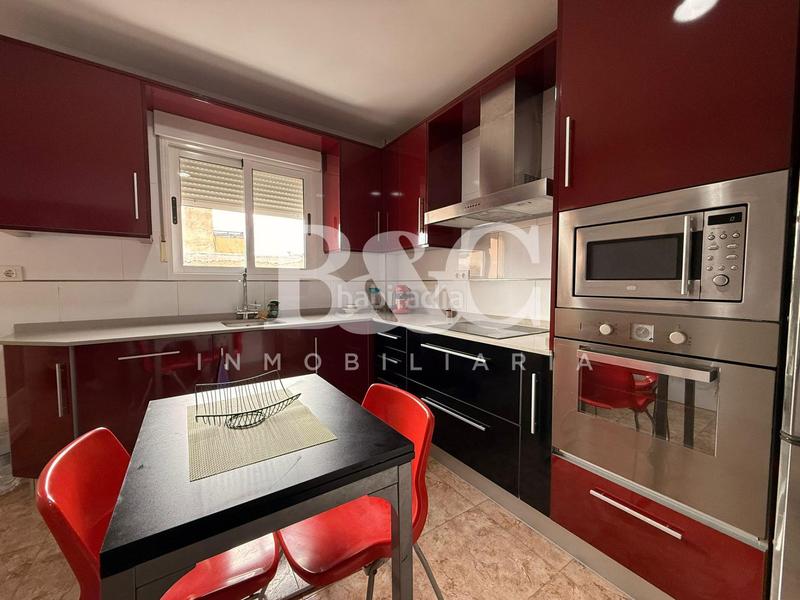 Foto c0c6fb2a-5709-453f-bc89-5da89c62d959. Pis a Casco Antiguo Águilas