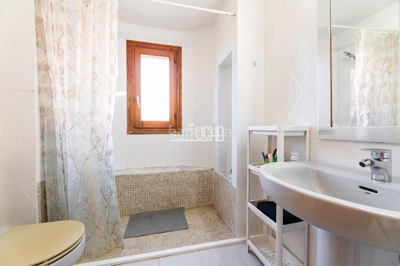 Foto 25ab8094-127c-48a5-80e2-df0f92e94cba. Casa bifamiliare con riscaldamento parcheggio in Mas Camarena Bétera