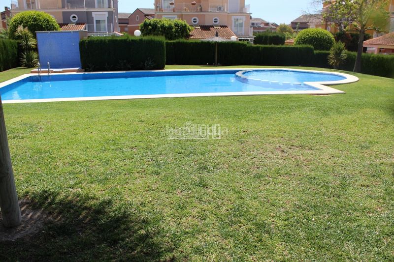 Foto 14f08cf4-cd4b-437a-a69a-4e31beeece3d. Lloguer casa adossada amb calefacció aparcament piscina a Bétera