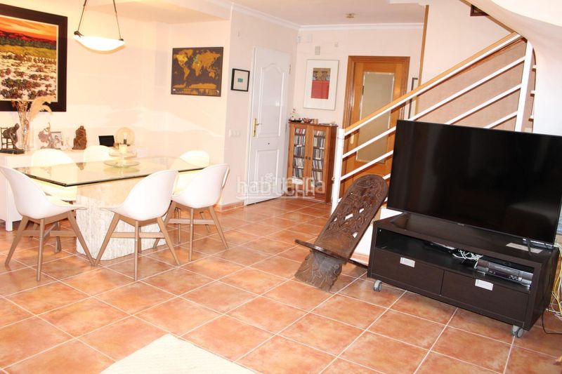 Foto 7d12f6ce-bbb8-4116-b056-22e7602241dd. Lloguer casa adossada amb calefacció aparcament piscina a Bétera