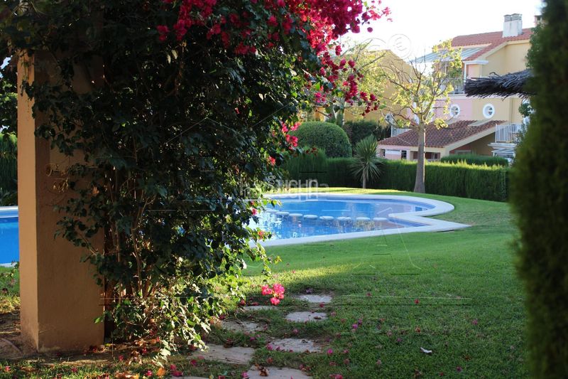 Foto e7250338-d733-44d8-94d0-16dde2d9e4a8. Lloguer casa adossada amb calefacció aparcament piscina a Bétera