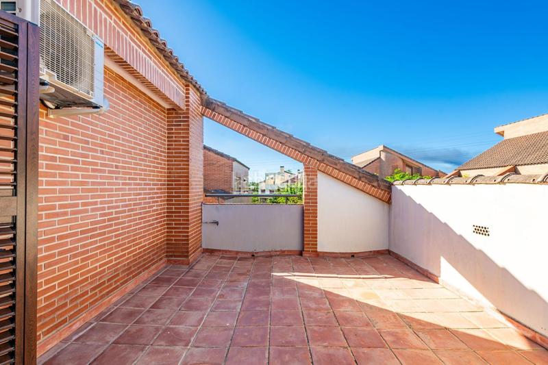 Foto ef0af7b4-3d53-4efb-9664-0fcce4d4c79e. Casa a schiera con riscaldamento parcheggio piscina in Bétera