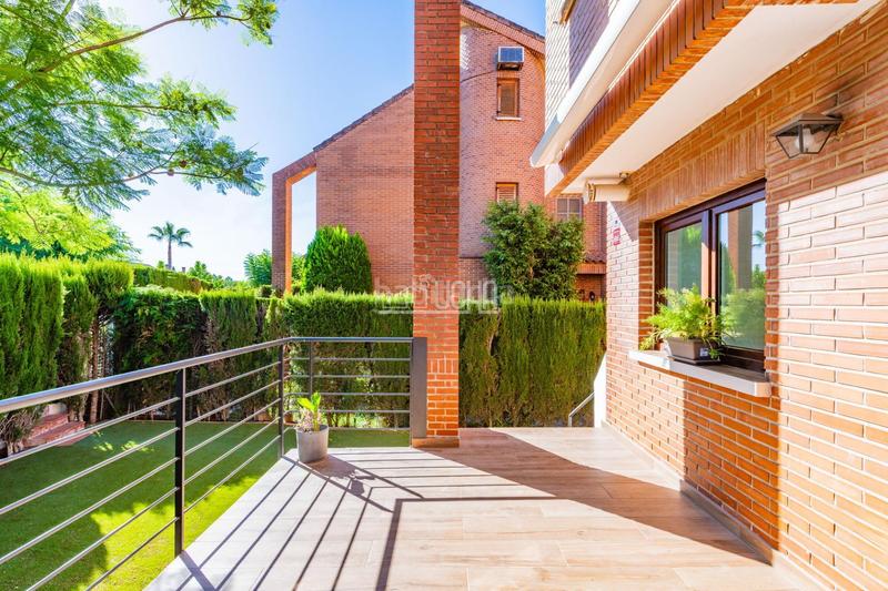 Foto 7b5d7386-0c90-4294-8147-f9b69abf8bec. Casa adosada en Mas Camarena Bétera