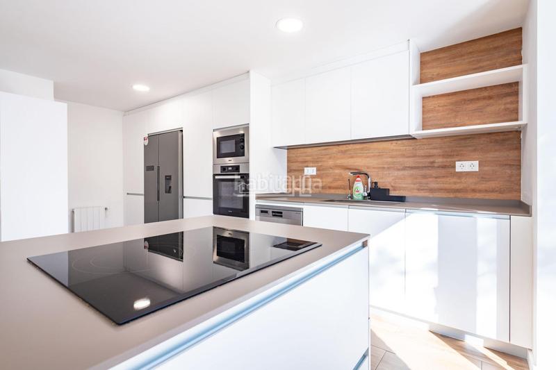 Foto 8e176fb8-54b2-4b60-a92d-03e601dad6e6. Casa adossada amb calefacció aparcament piscina a Bétera