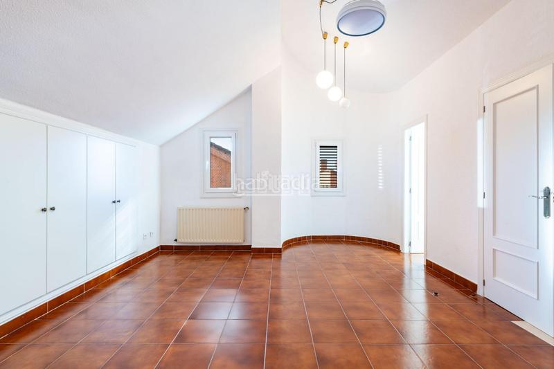 Foto b1d81486-5a4b-422e-9756-01c9918bd243. Casa adossada amb calefacció aparcament piscina a Bétera