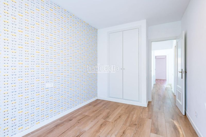 Foto e708d0d4-f04c-4612-9d33-c036d6b47a21. Casa aparellada amb calefacció aparcament piscina a Bétera