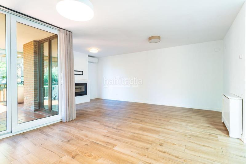 Foto 40482f7f-cc72-45a6-8323-23aa66a4048a. Maison jumelée avec chauffage parking piscine dans Mas Camarena Bétera