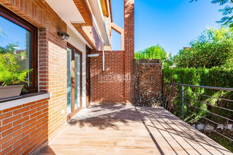 Foto 706ff473-0c1d-4d9b-9afc-27ca2cce18e2. Semi detached house with heating parking pool in Mas Camarena Bétera