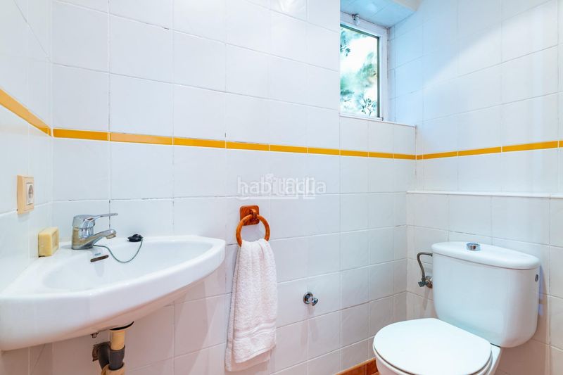 Foto c61ac763-18a3-487b-930f-486455026d59. Casa adossada amb aparcament a Mas Camarena Bétera