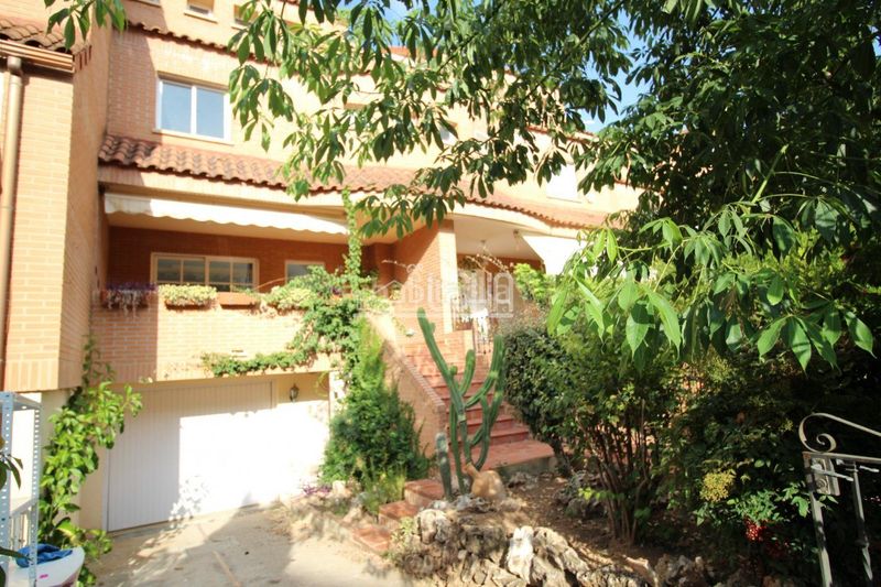Foto 16ecace4-d0a7-4acc-ab3f-861fa3b4024e. Casa adossada amb calefacció aparcament piscina a Bétera
