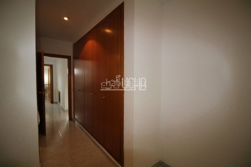 Foto 66d8d990-ff6a-4ae2-9a57-36a0097a3000. Casa adossada amb calefacció aparcament piscina a Bétera