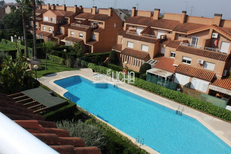 Foto 67ed61db-206f-42a9-9f7f-fa31695abe05. Casa adossada amb calefacció aparcament piscina a Bétera