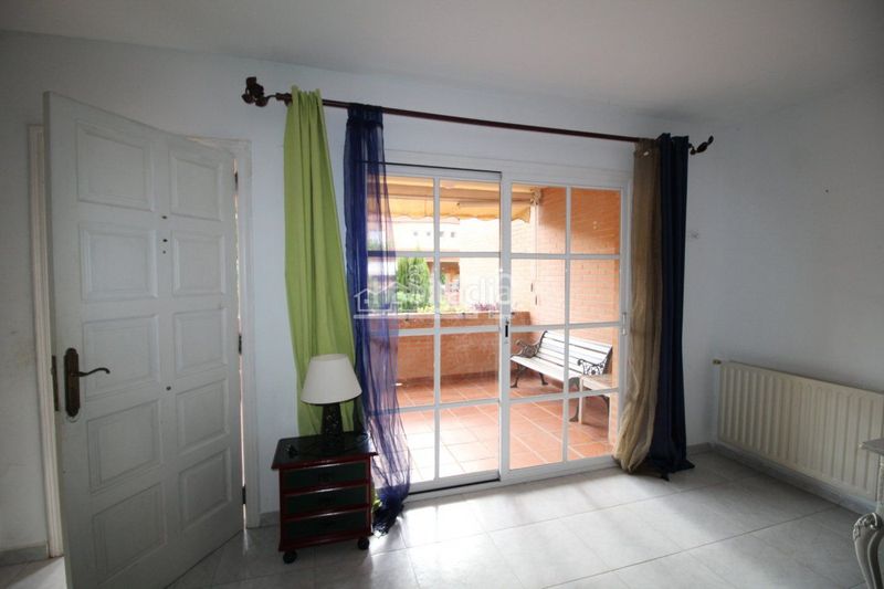 Foto dde9c200-482e-4841-82f8-e1c8b99ce350. Casa adossada amb calefacció aparcament piscina a Bétera