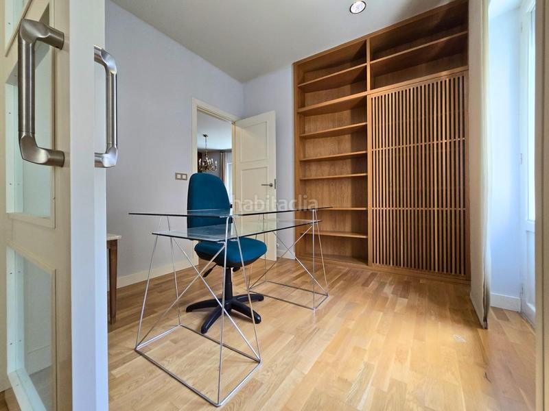 Foto 33dbac11-f2ad-40bb-b7f3-e9b3c177e0a0. Alquiler piso alquiler vivienda Centro. en Centro Elche / Elx