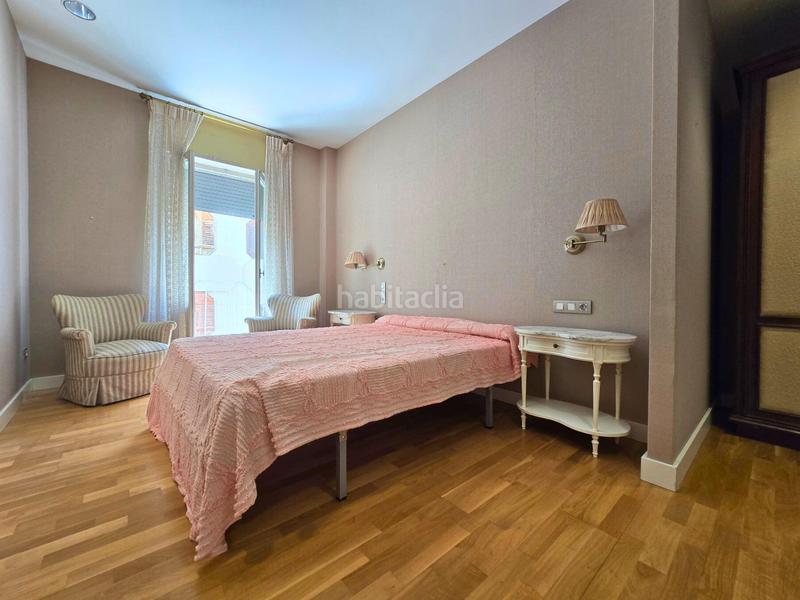 Foto 5d6761fd-a339-44b8-9678-f54f0712c2e2. Alquiler piso alquiler vivienda Centro. en Centro Elche / Elx