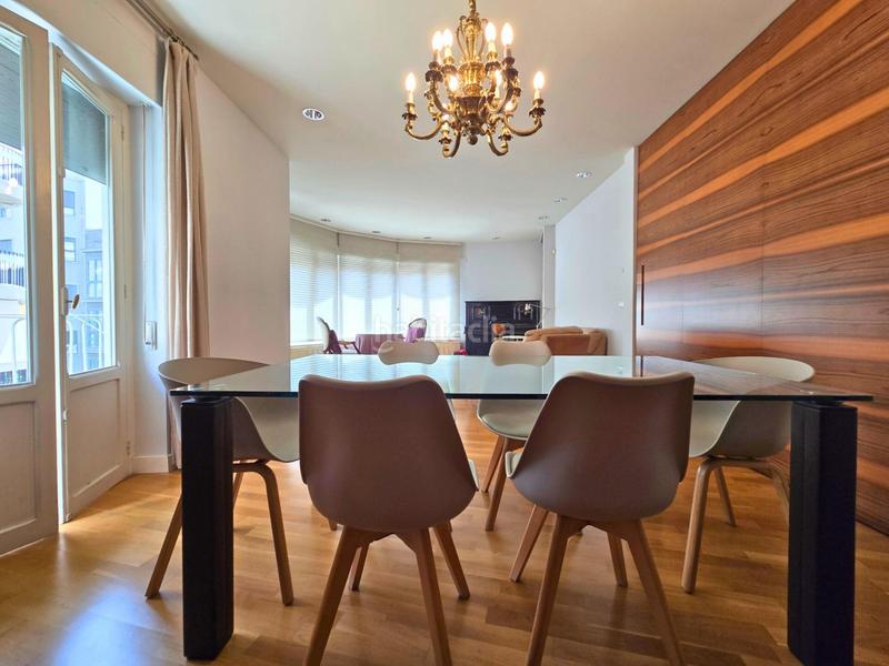 Foto b115d439-89bd-49d2-a2cb-ddac35faf136. Alquiler piso alquiler vivienda Centro. en Centro Elche / Elx