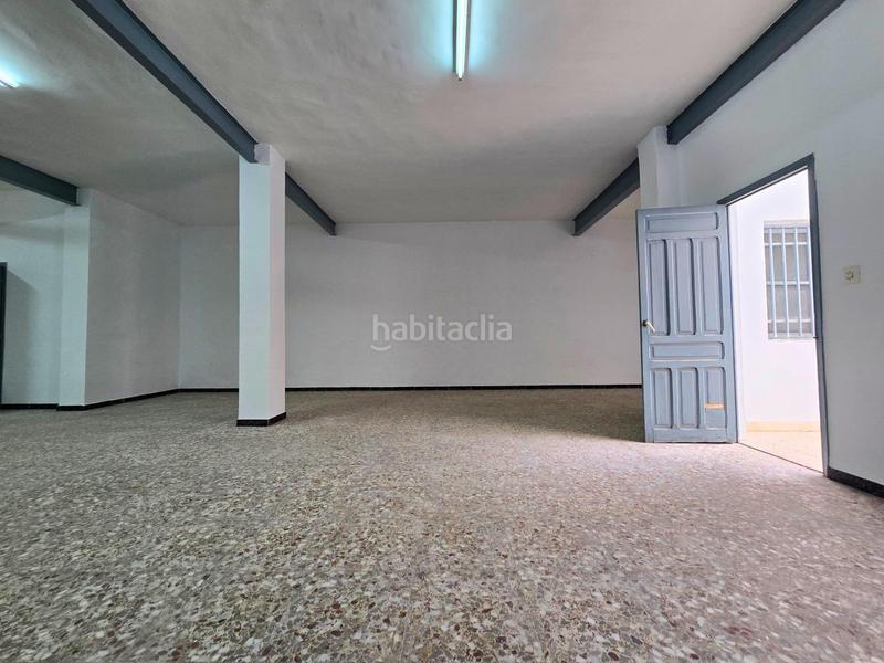 Foto 7a57ec43-7f1d-47d7-a164-4f7a911ca356. Location local commercial dans Plaza Crevillente - Antiguos Juzgados - El Asilo Elche / Elx