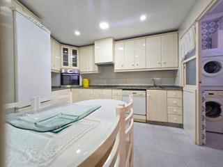 Rent Flat in El Raval - Portes Encarnades. Amplio y luminoso piso en elche con vistas a huerto de palmeras