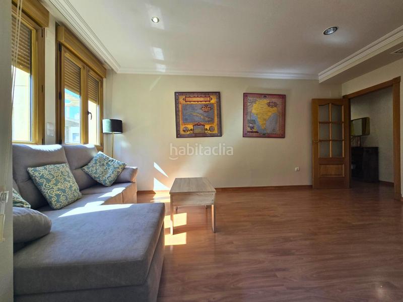 Foto 88edc44d-ff94-4056-ac1f-510318ebb662. Rent flat in Centro Elche / Elx