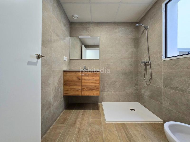 Foto 0d8cc37b-b4ba-4bb6-a6d7-fe02521bf11a. Location appartement dans calle espronceda 9 dans Sector V Elche / Elx
