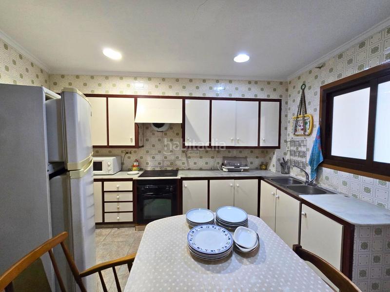 Foto d2596bda-a2c3-4082-b75c-2f7b88272a25. Pis a Reina Victoria - Miguel Hernández Elche / Elx