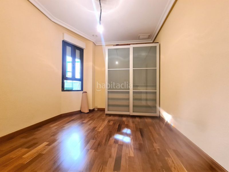 Foto 13318a53-26e9-421d-9179-52615c67bfc2. Rent flat in Centro Elche / Elx