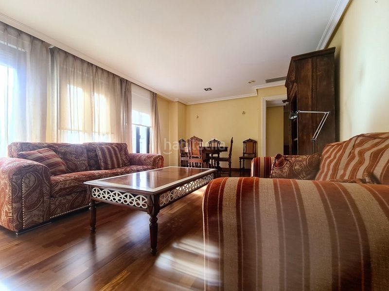 Foto 2a0f9e77-ebd2-47e4-b1f0-c6e9923ba808. Rent flat in Centro Elche / Elx