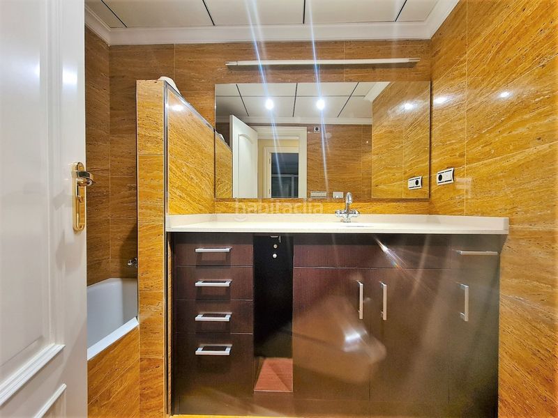 Foto 2d20ad87-0a98-4382-9f7a-2762777482c0. Rent flat in Centro Elche / Elx