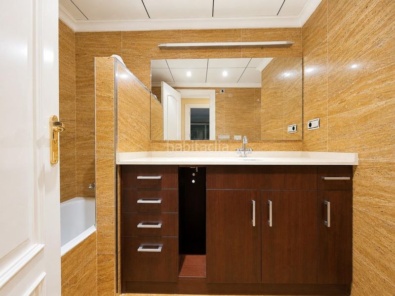 Foto 36cb1f4d-342e-45ce-a5e0-429d35a0d863. Rent flat with heating in Centro Elche / Elx