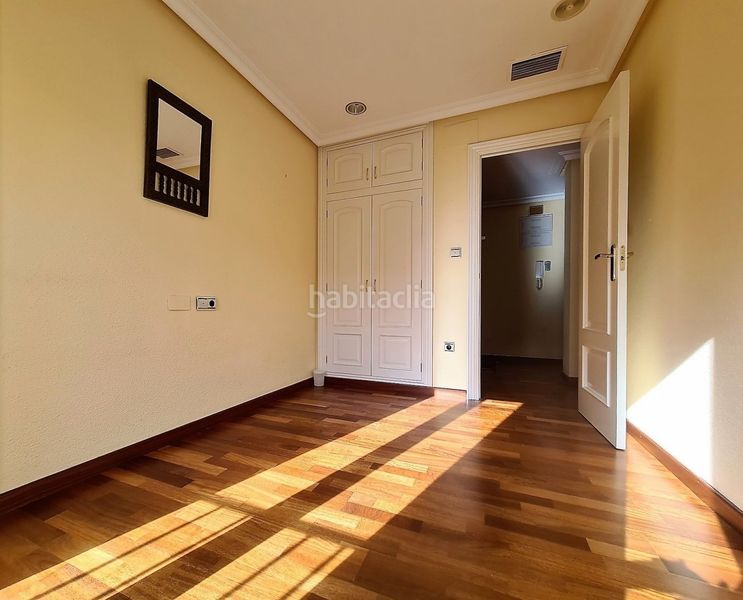 Foto ed30e764-1275-4973-9894-72758b4323ef. Rent flat in Centro Elche / Elx