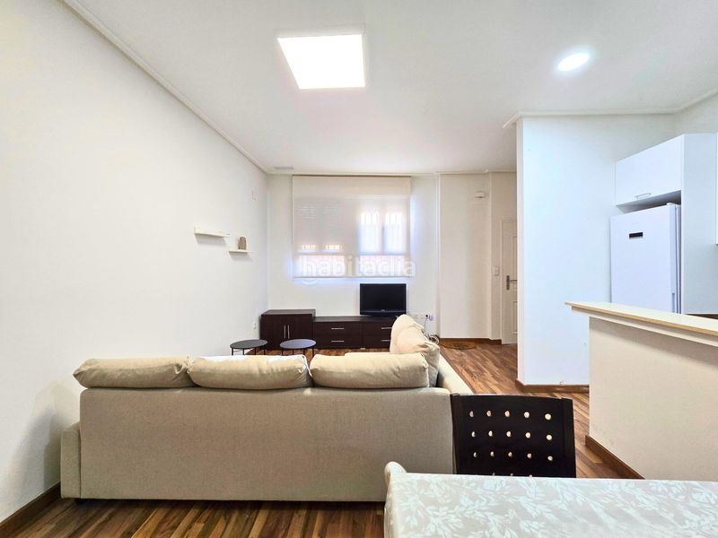 Foto 17ca18d4-2756-43c4-a125-aa5965e04e17. Lloguer pis a Centro Elche / Elx