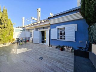 Xalet a Centro. Espectacular chalet en urbanización montefaro, gran alacant
