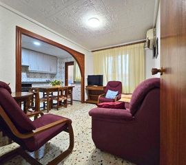 Flat in El Toscar. Amplia vivienda zona toscar