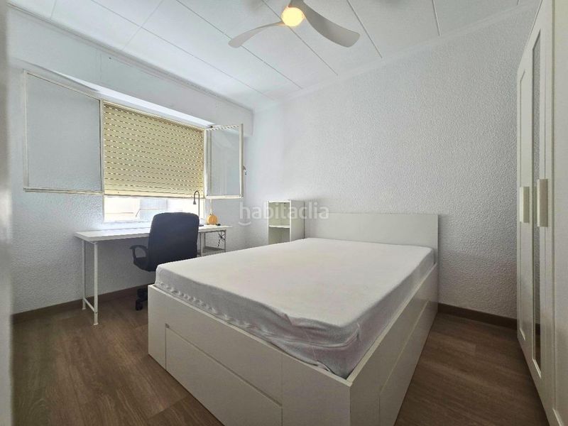 Foto 4a575402-f95b-40da-a3bc-7f7f85923f28. Rent flat in Centro Elche / Elx