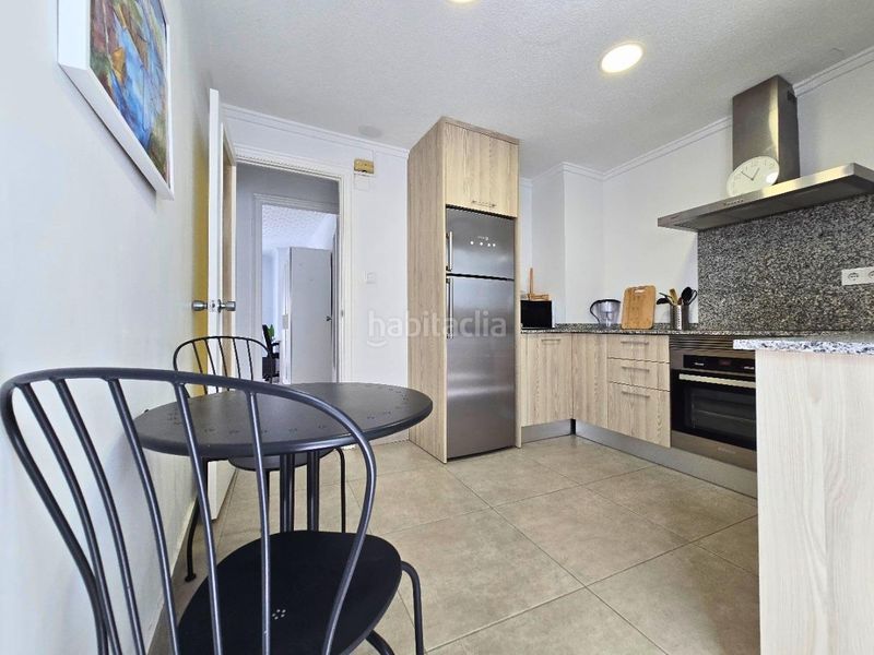 Foto b9abd6fc-61ea-49b3-bf8f-37fe4d0213ff. Rent flat in Centro Elche / Elx