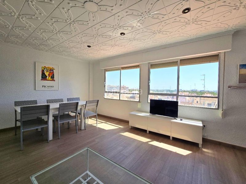 Foto c99618ac-354b-4812-a18d-1b7637064795. Rent flat in Centro Elche / Elx