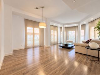 Location Appartement à Pont Nou - Corazón de Jesús. Alquiler pleno centro  si buscas comodidad, ésta es tu casa.