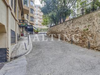 Aparcament cotxe a Calle balmes 433. Plazas de parking para moto en venta en calle balmes 433