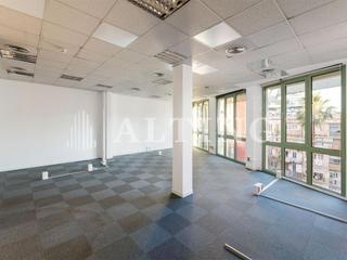 Alquiler Oficina  Diagonal. Luminosas oficinas en alquiler a pocos minutos de la sagrada fam