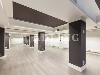 Local Comercial en Carrer Calabria