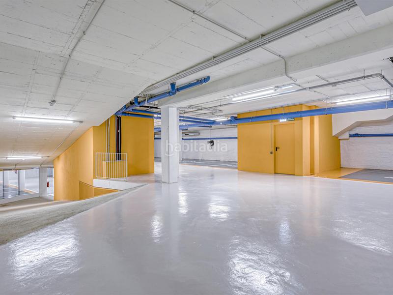 Foto eb97a30d-2e08-4fbc-9aa3-c4691d43f426. Location parking voiture dans carrer alfons xii 10 dans Barcelona