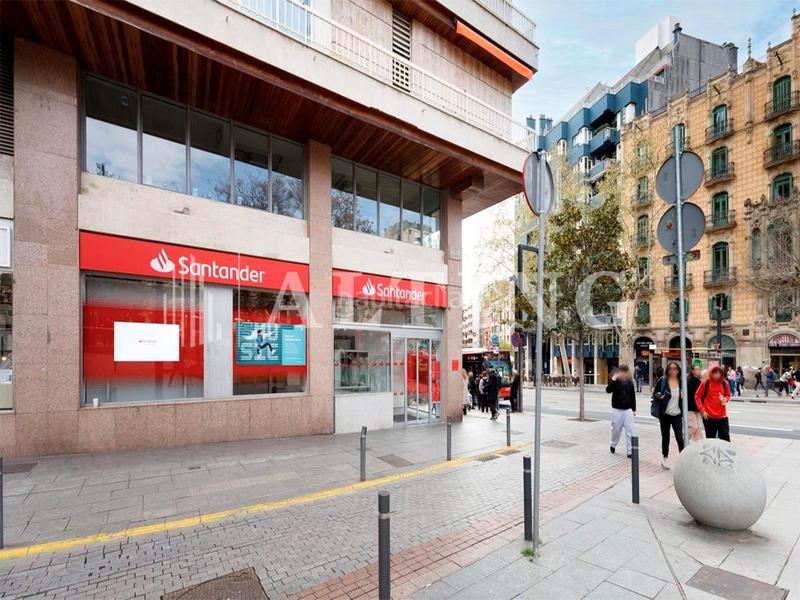 Foto 4a08fac9-c4d3-49c0-b201-e987c4342948. Alquiler oficina espaciosas oficinas en alquiler en plaza lesseps en Barcelona
