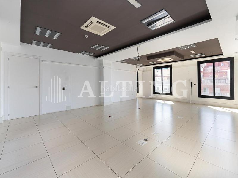 Foto e7c0ad2f-c9bc-4c8f-8e12-10e4c9ca0e11. Location bureau avec chauffage dans Sant Ramon - Maternitat Barcelona