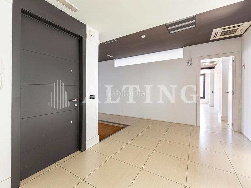 Foto b166a39e-3320-4893-bcfb-de4e4c7feb8c. Rent office space with heating in Sant Ramon - Maternitat Barcelona