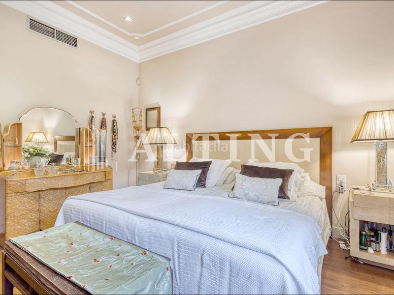 Foto 4a4ab40f-e831-4e2d-b5da-78a1c2cf4671. Piso exclusiva vivienda con gran terraza en finca catalogada en Barcelona
